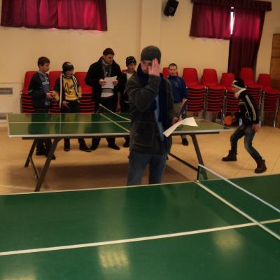 28 ianuarie: Bacău: Turneu de ping-pong şi programul "Micii artişti"
