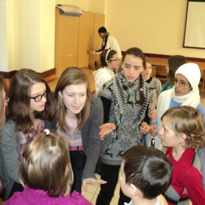 28 ianuarie: Bacău: Turneu de ping-pong şi programul "Micii artişti"