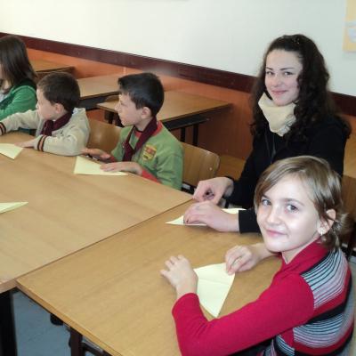 28 ianuarie: Bacău: Turneu de ping-pong şi programul "Micii artişti"