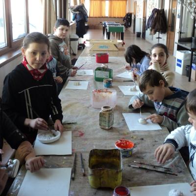 28 ianuarie: Bacău: Turneu de ping-pong şi programul "Micii artişti"