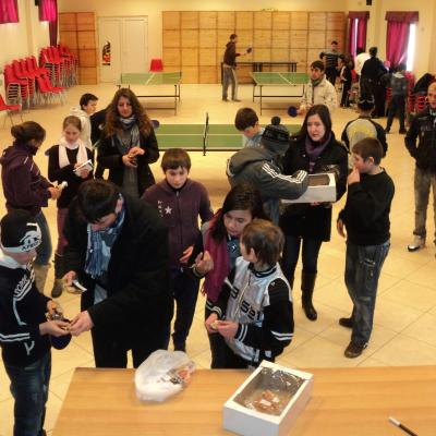 28 ianuarie: Bacău: Turneu de ping-pong şi programul "Micii artişti"
