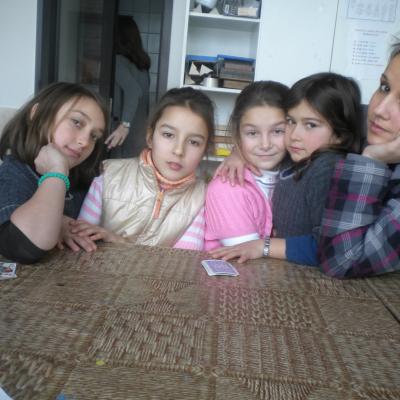 28 ianuarie: Bacău: Turneu de ping-pong şi programul "Micii artişti"