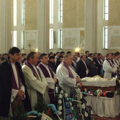 30 ianuarie: Şcheia: Funeraliile părintelui Francisc Căzănel