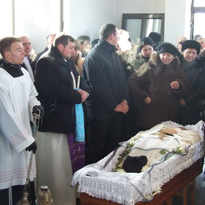 30 ianuarie: Şcheia: Funeraliile părintelui Francisc Căzănel