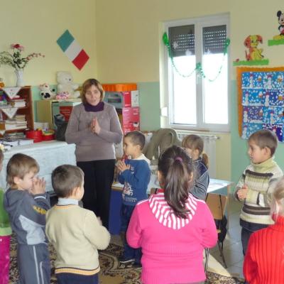 31 ianuarie: Oţeleni: Vizita superioarei generale a surorilor "Sfânta Doroteea"