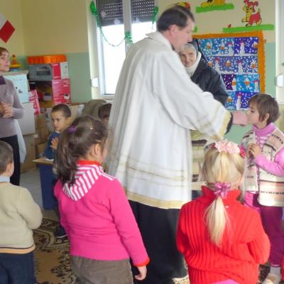 31 ianuarie: Oţeleni: Vizita superioarei generale a surorilor "Sfânta Doroteea"