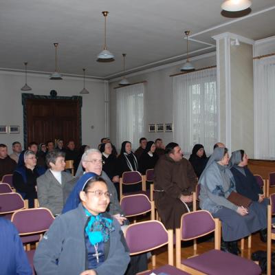 5 februarie: Roman: Întâlnirea zonală a persoanelor consacrate