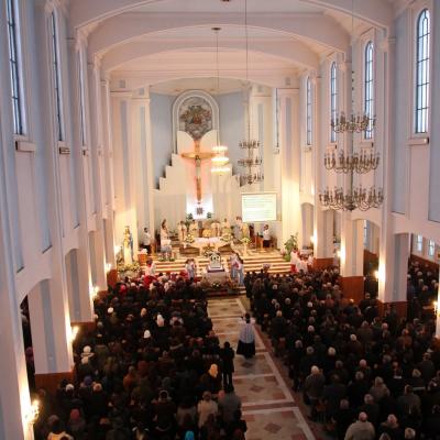 9-11 februarie: Tămăşeni: Peregrinatio Mariae, hramul secundar şi misiuni populare