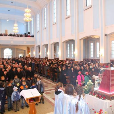 9-11 februarie: Tămăşeni: Peregrinatio Mariae, hramul secundar şi misiuni populare