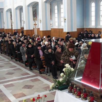 9-11 februarie: Tămăşeni: Peregrinatio Mariae, hramul secundar şi misiuni populare