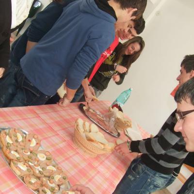 18 februarie: Bacău: Ce înseamnă să fii om