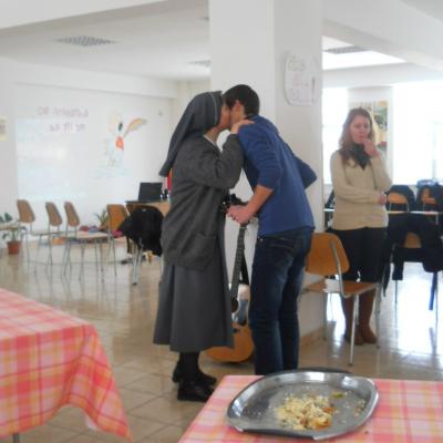 18 februarie: Bacău: Ce înseamnă să fii om