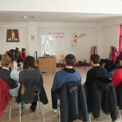 18 februarie: Bacău: Ce înseamnă să fii om
