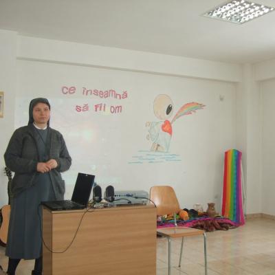 18 februarie: Bacău: Ce înseamnă să fii om