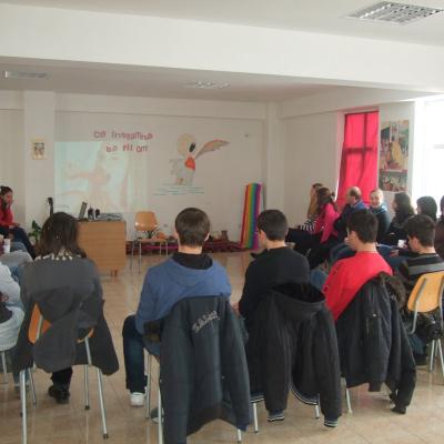 18 februarie: Bacău: Ce înseamnă să fii om