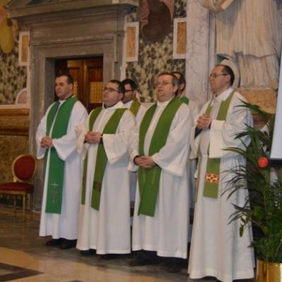 18-19 februarie: Roma: Cardinalul îmbrăcat cu tunică neagră