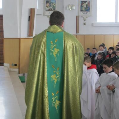 19 februarie: Lespezi: Mandatul ministranţilor