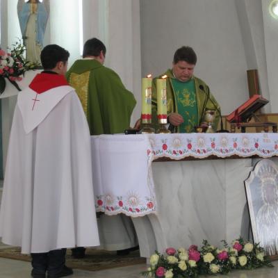 19 februarie: Lespezi: Mandatul ministranţilor