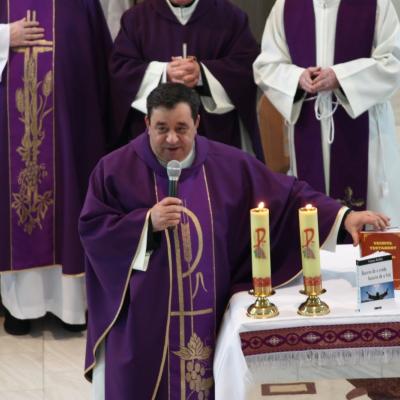 26 februarie: Bacău "Sf. Nicolae": Prezentarea cărţii Pentaheuhul