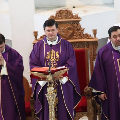 26 februarie: Bacău "Sf. Nicolae": Prezentarea cărţii Pentaheuhul