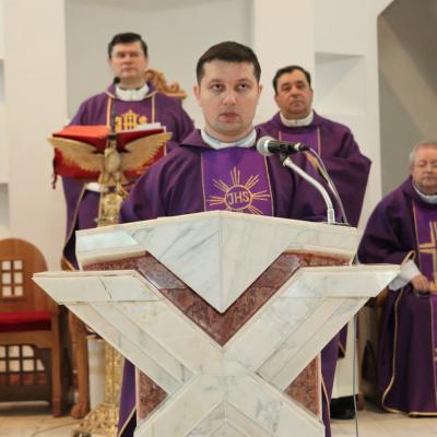 26 februarie: Bacău "Sf. Nicolae": Prezentarea cărţii Pentaheuhul