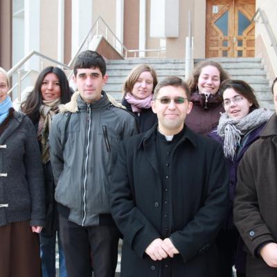 4 martie: Bacău: Experienţă misionară în cadrul Mişcării "Puncte-Inima"
