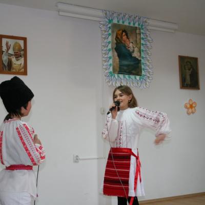 4 martie: Huşi: Ziua Mamei în Parohia "Sfântul Anton"