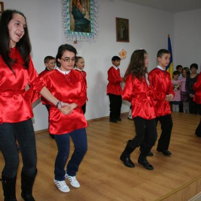 4 martie: Huşi: Ziua Mamei în Parohia "Sfântul Anton"