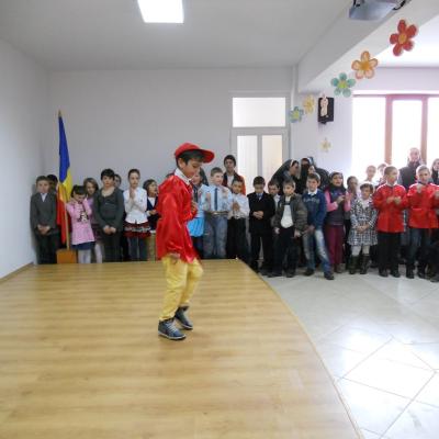 4 martie: Huşi: Ziua Mamei în Parohia "Sfântul Anton"