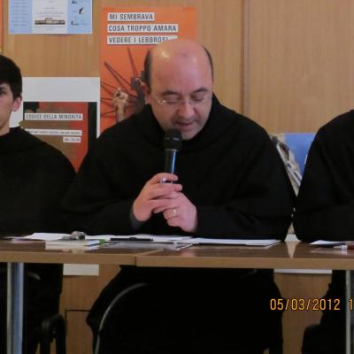 5 martie: Roman (ITRCF): Masa rotundă: "Aspecte filosofico-teologice: Credinţă şi raţiune. Familia"