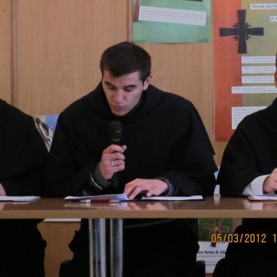 5 martie: Roman (ITRCF): Masa rotundă: "Aspecte filosofico-teologice: Credinţă şi raţiune. Familia"