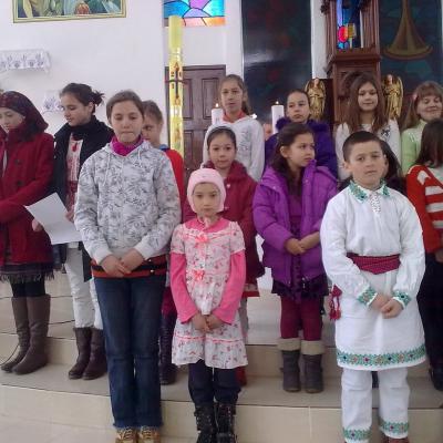 11 martie: Valea Mică: "De ziua ta, mămico!"