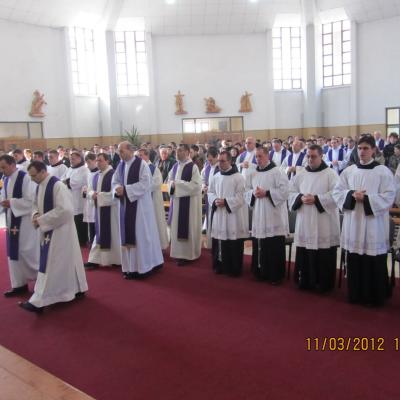 11 martie: Roman: Conferirea ministerului minor al acolitatului