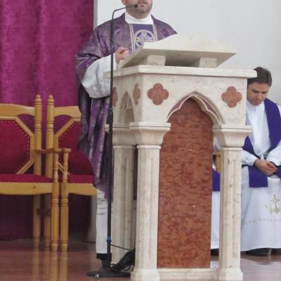 11 martie: Roman: Conferirea ministerului minor al acolitatului