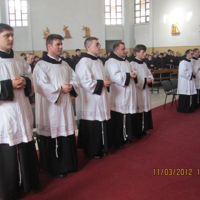 11 martie: Roman: Conferirea ministerului minor al acolitatului