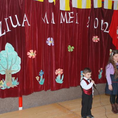 11 martie: Pildeşti: Ziua Mamei