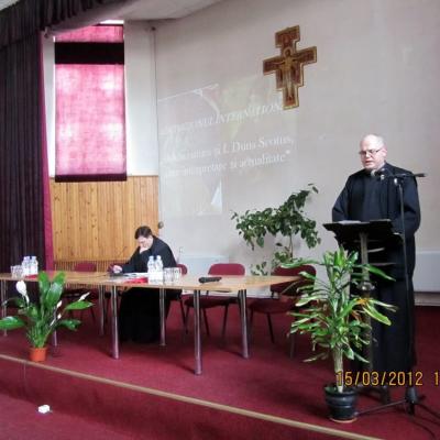 15 martie: Roman: Simpozion internaţional de filozofie