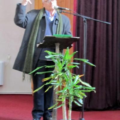 15 martie: Roman: Simpozion internaţional de filozofie