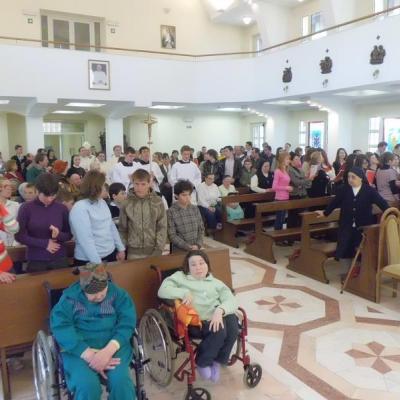 19 martie: Iaşi: Sărbătorindu-l pe sfântul Iosif, patronul Căminului de Bătrâni din Bucium