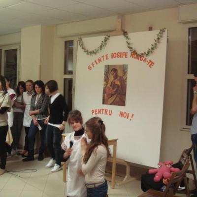 19 martie: Iaşi: Sărbătorindu-l pe sfântul Iosif, patronul Căminului de Bătrâni din Bucium