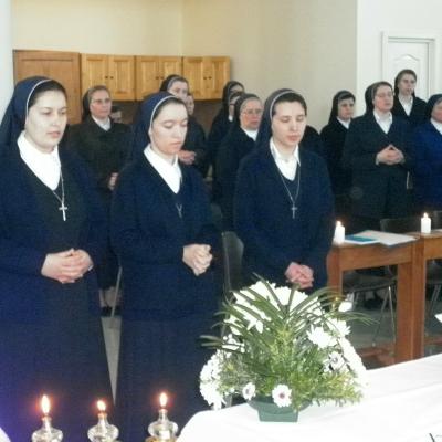 25 martie: Traian (NT): Trei tinere slujitoare ale Marelui Preot