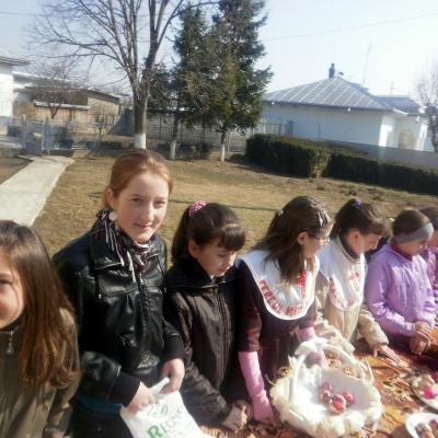 25 martie: Buhonca: Grupul Micilor Misionari oferă un zâmbet copiilor din Africa