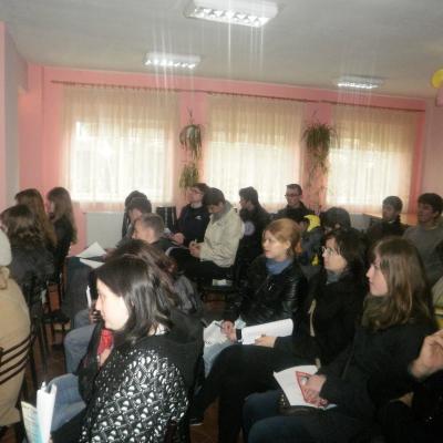 31 martie: Roman: A căuta un loc de muncă