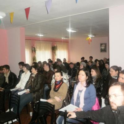 31 martie: Roman: A căuta un loc de muncă