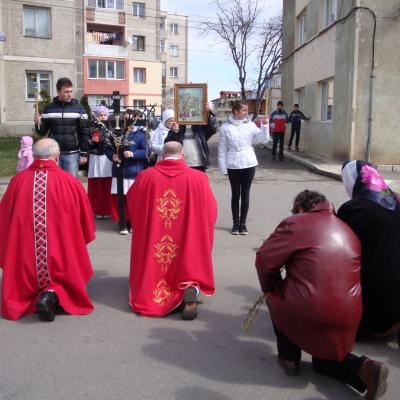 1 aprilie: Moineşti: Procesiunea de Florii