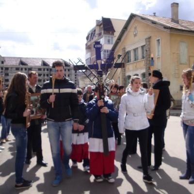 1 aprilie: Moineşti: Procesiunea de Florii