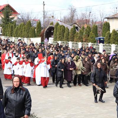 1 aprilie: Buruieneşti: Procesiunea de Florii