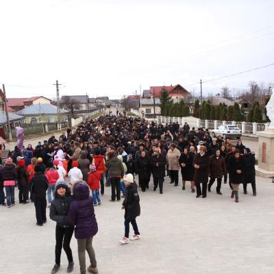 1 aprilie: Buruieneşti: Procesiunea de Florii