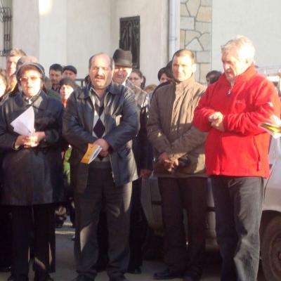 1 aprilie: Târgu Ocna: Procesiune la Calea Sfintei Cruci