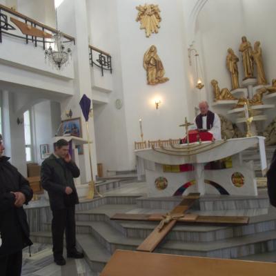 1 aprilie: Târgu Ocna: Procesiune la Calea Sfintei Cruci